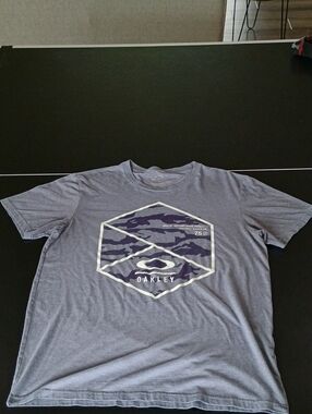 Men's Oakley Blue T-shirt